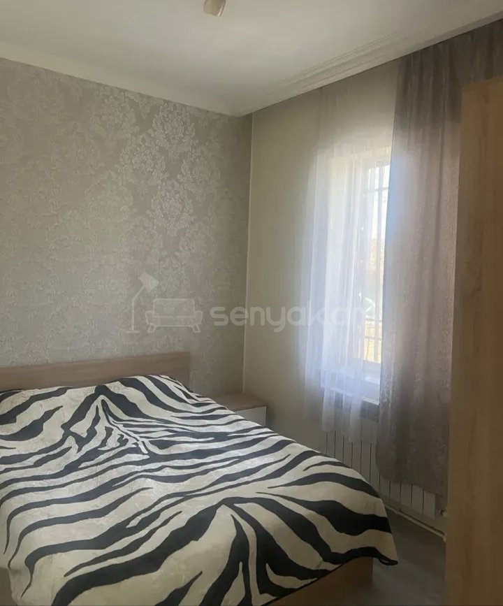 3 Սենյականոց Բնակարան Քարե Շենքում, 70քմ, 1/1 հարկ, Կապիտալ Վերանորոգված, Կահավորված, Արևկող