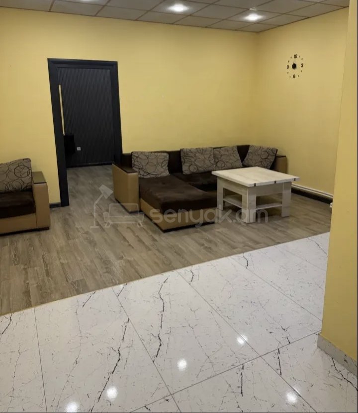 3 Սենյականոց Բնակարան Քարե Շենքում, 68քմ, 1/1 հարկ, Կապիտալ Վերանորոգված, Կահավորված