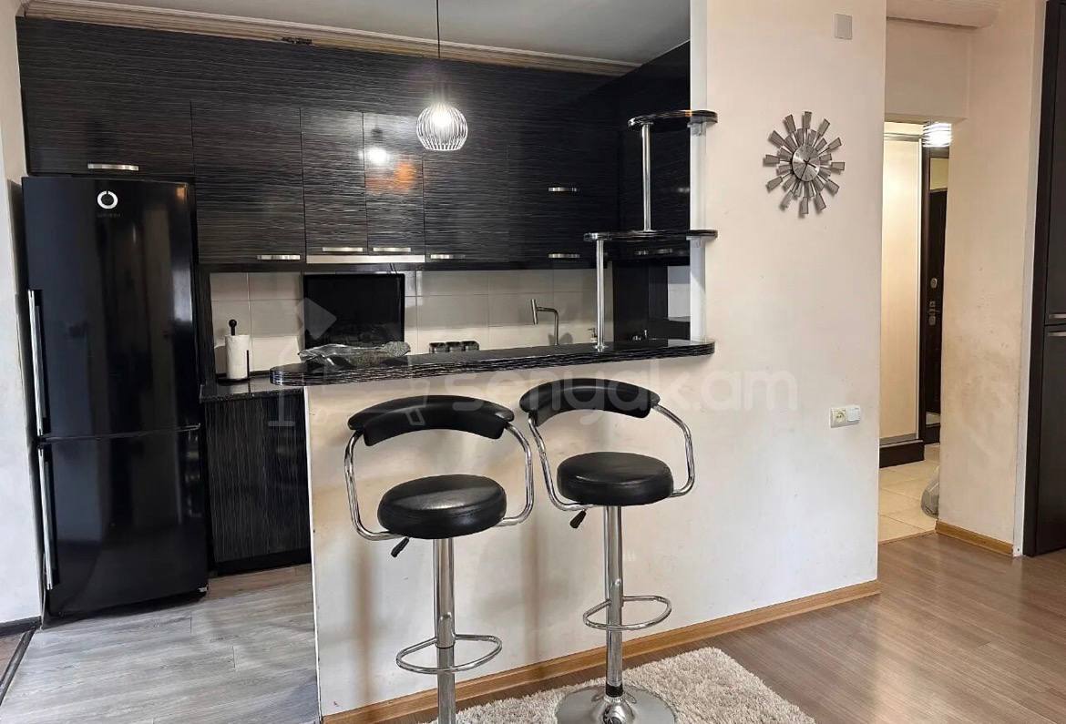 2 Սենյականոց Բնակարան, 47քմ, 6/9 հարկ, Կոսմետիկ Վերանորոգված, Կահավորված