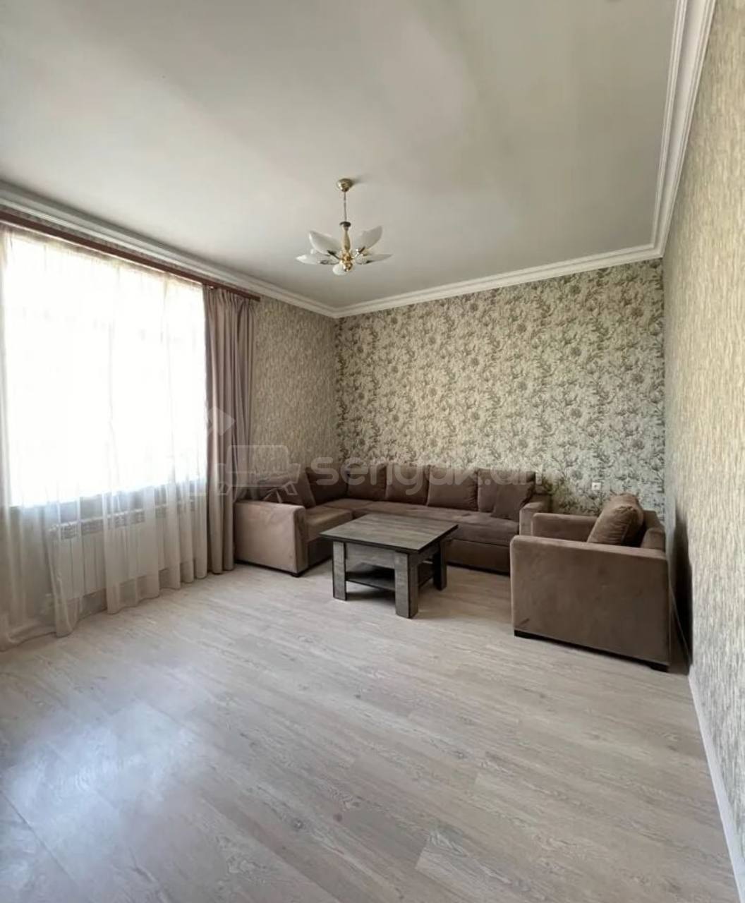 2 Սենյականոց Բնակարան Քարե Շենքում, 60քմ, 4/6 հարկ, Կապիտալ Վերանորոգված