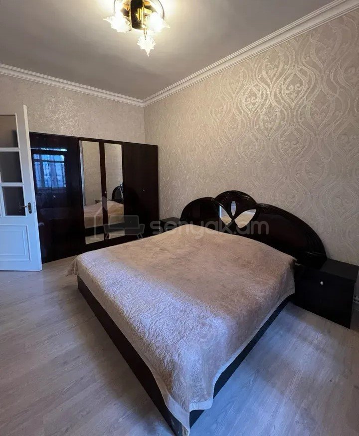 2 Սենյականոց Բնակարան Քարե Շենքում, 60քմ, 4/6 հարկ, Կապիտալ Վերանորոգված