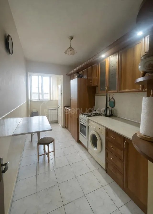 3 Սենյականոց Բնակարան, 85քմ, 3/10 հարկ, Կապիտալ Վերանորոգված