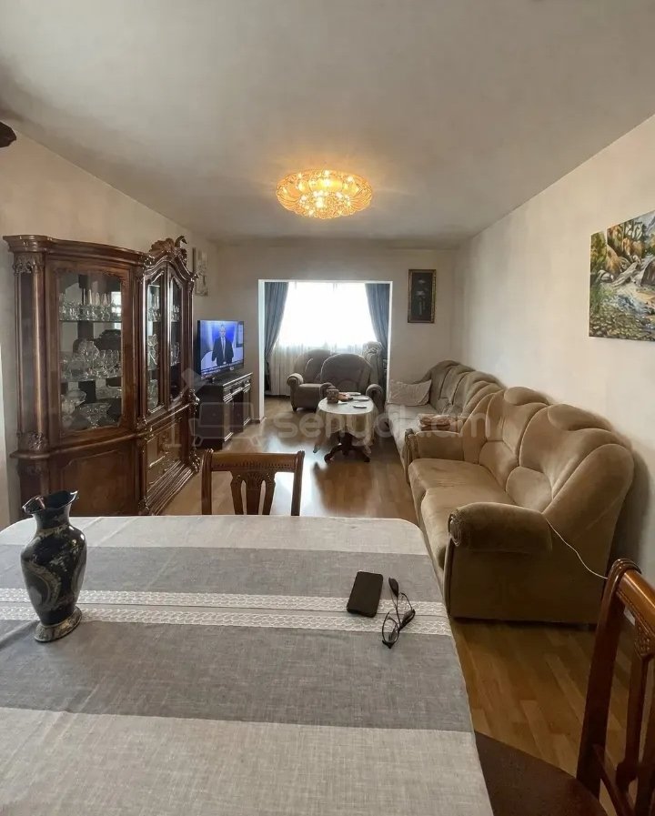 3 Սենյականոց Բնակարան, 85քմ, 3/10 հարկ, Կապիտալ Վերանորոգված