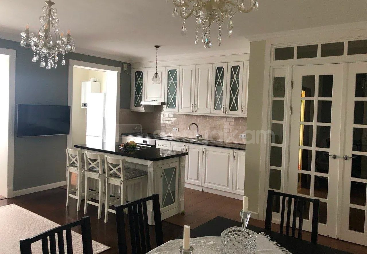 3 Սենյականոց Բնակարան, 82քմ, 6/10 հարկ, Կապիտալ Վերանորոգված