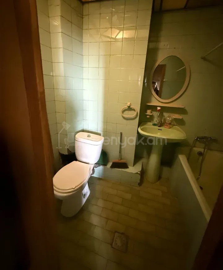 1 Սենյականոց Բնակարան, 40քմ, 7/12 հարկ, Պետական Վիճակում