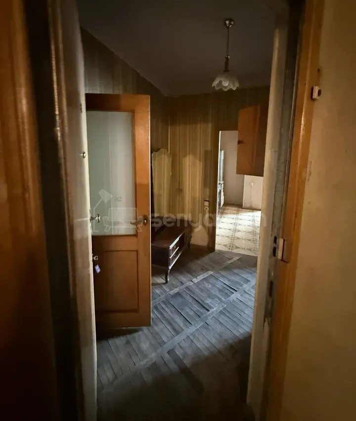 1 Սենյականոց Բնակարան, 40քմ, 7/12 հարկ, Պետական Վիճակում