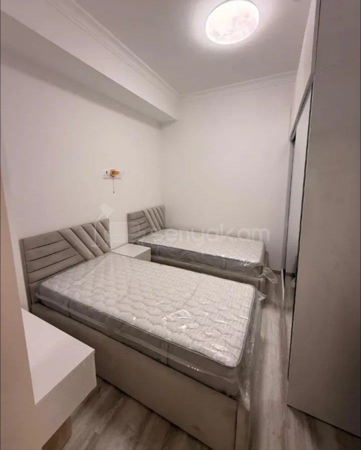 3 Սենյականոց Բնակարան, 80քմ, 8/16 հարկ, Դիզայներական Վերանորոգված, Կահավորված