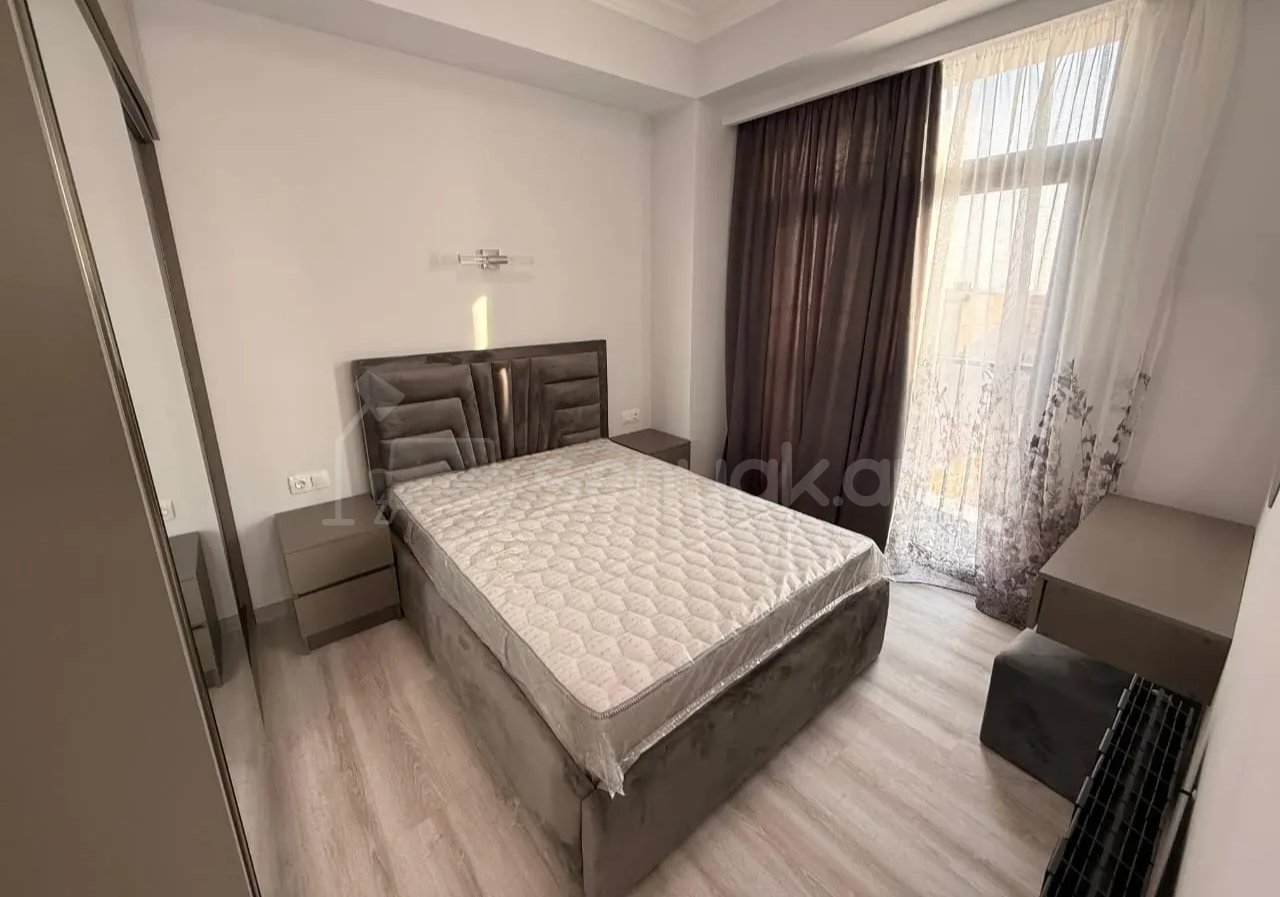 3 Սենյականոց Բնակարան, 80քմ, 8/16 հարկ, Դիզայներական Վերանորոգված, Կահավորված