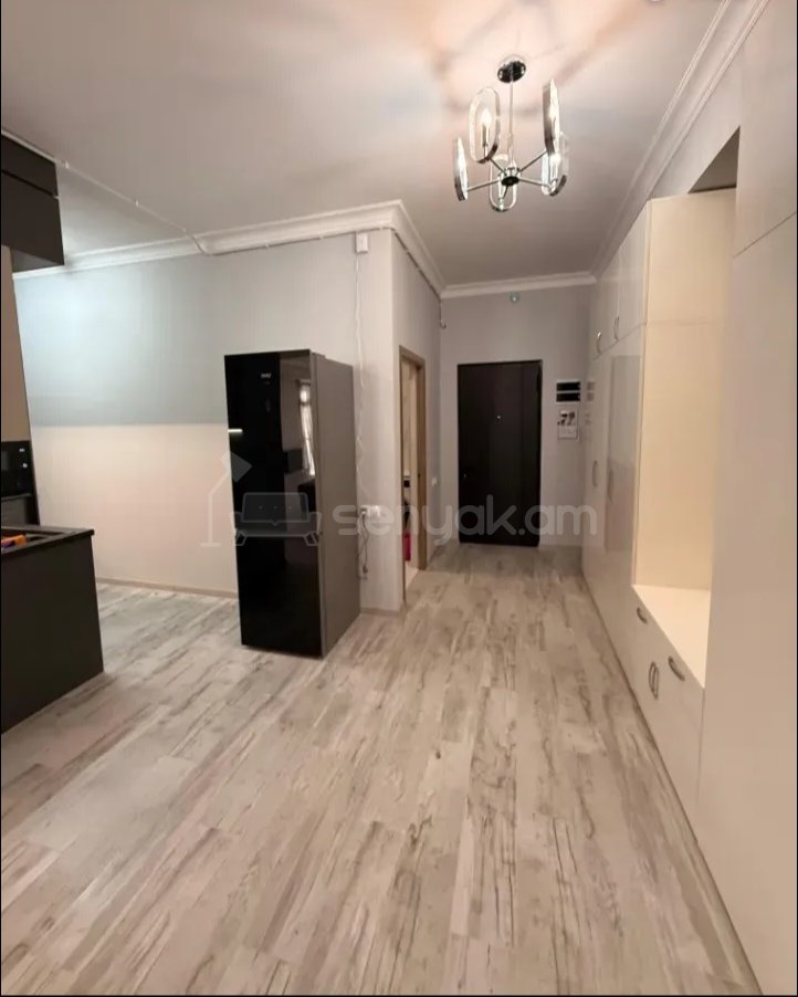 3 Սենյականոց Բնակարան, 80քմ, 8/16 հարկ, Դիզայներական Վերանորոգված, Կահավորված