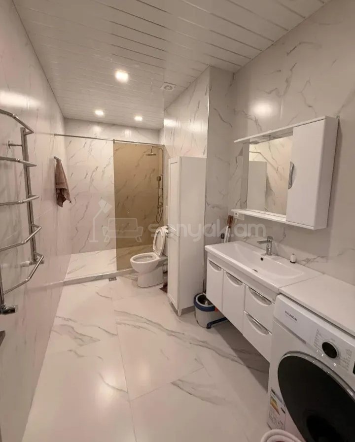 3 Սենյականոց Բնակարան, 80քմ, 8/16 հարկ, Դիզայներական Վերանորոգված, Կահավորված