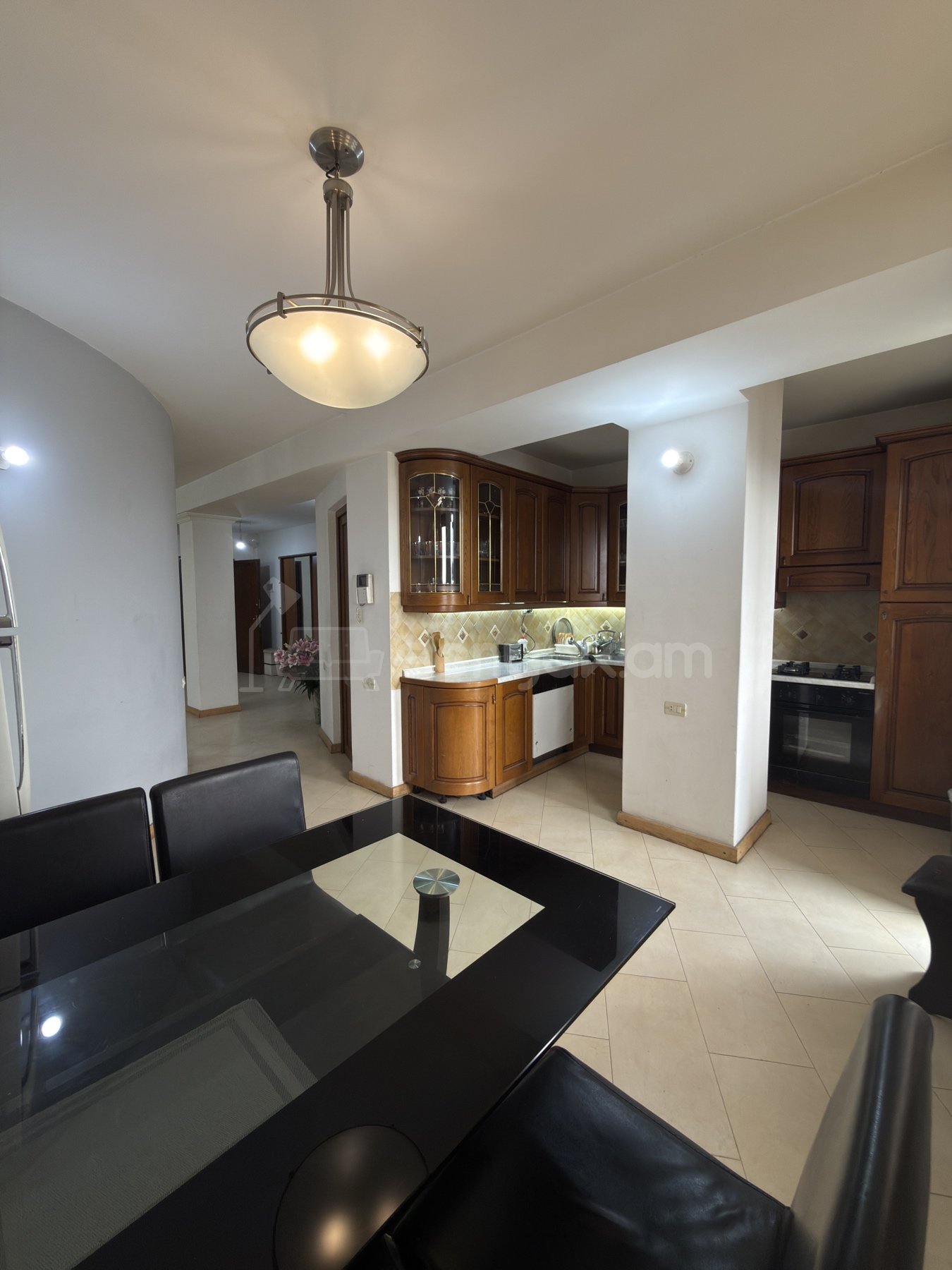 5 Սենյականոց Բնակարան, 177քմ, 8/9 հարկ, Կապիտալ Վերանորոգված