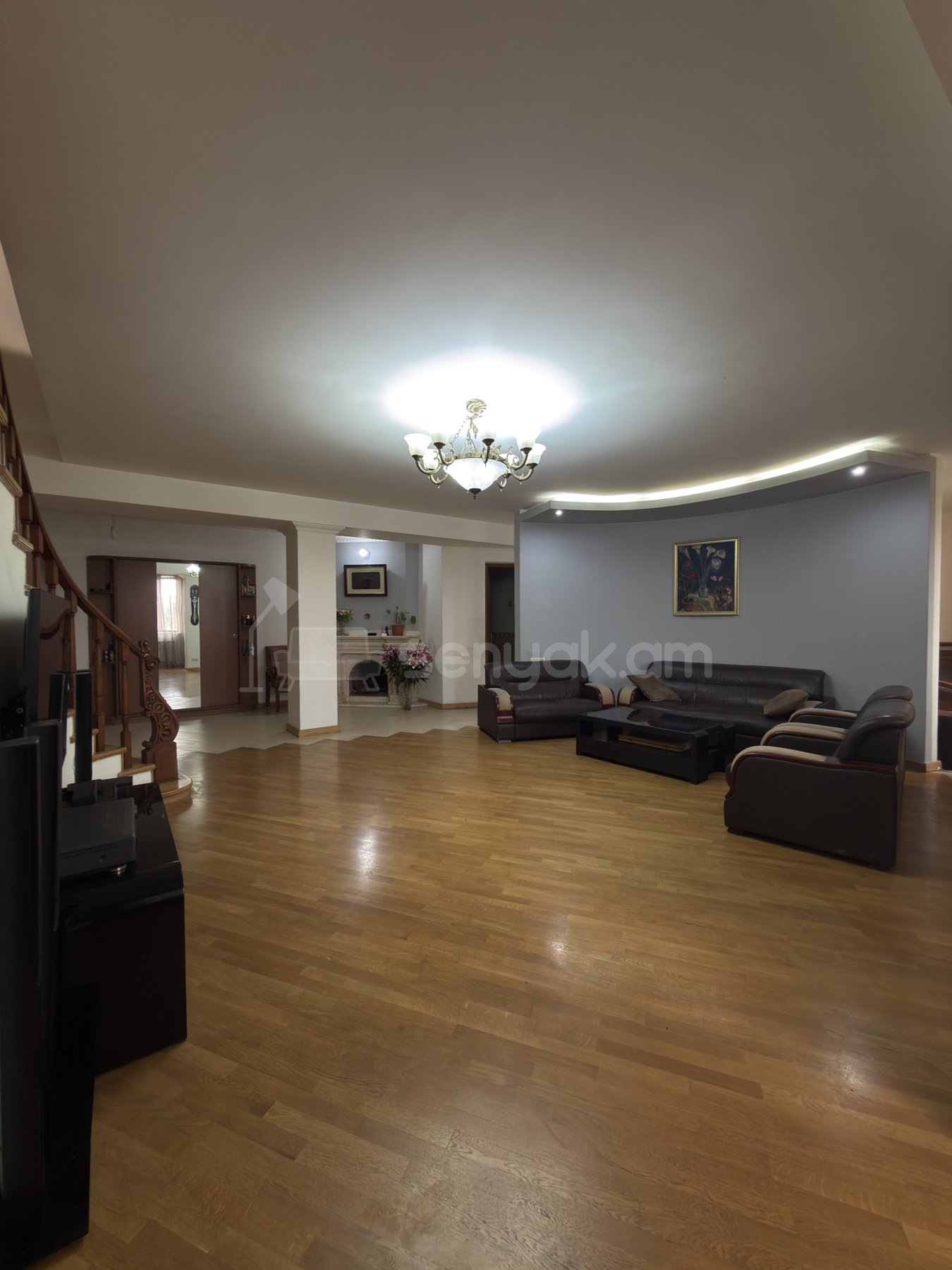 5 Սենյականոց Բնակարան, 177քմ, 8/9 հարկ, Կապիտալ Վերանորոգված