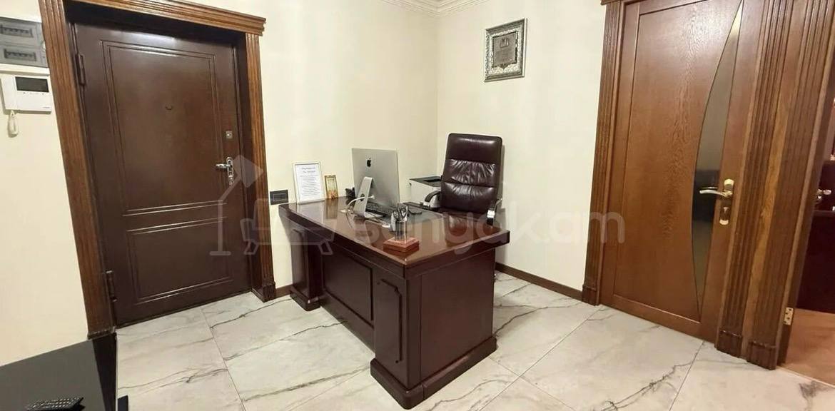 Օֆիսային Տարածք, 94քմ, Կապիտալ Վերանորոգված