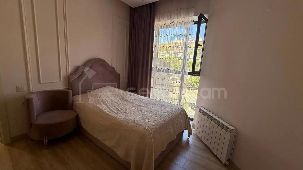 3 Սենյականոց Բնակարան Նորակառույցում, 83քմ, 5/15 հարկ, Կապիտալ Վերանորոգված