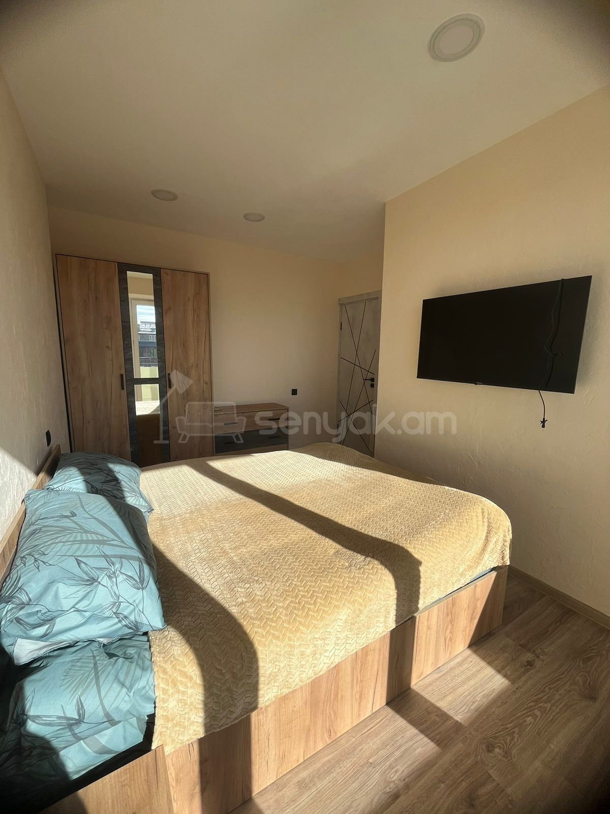 3 Սենյականոց Բնակարան, 65քմ, 9/9 հարկ, Դիզայներական Վերանորոգված, Կահավորված, Արևկող