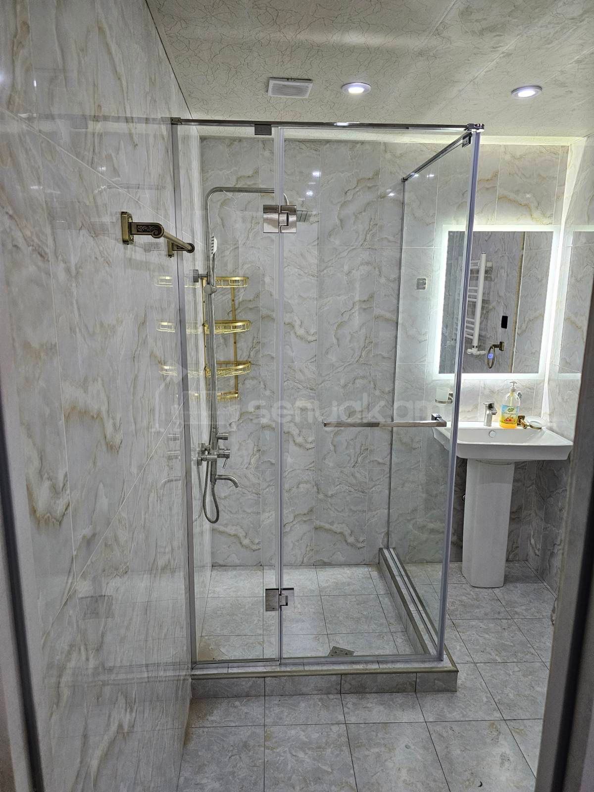 3 Սենյականոց Բնակարան, 65քմ, 9/9 հարկ, Դիզայներական Վերանորոգված, Կահավորված, Արևկող