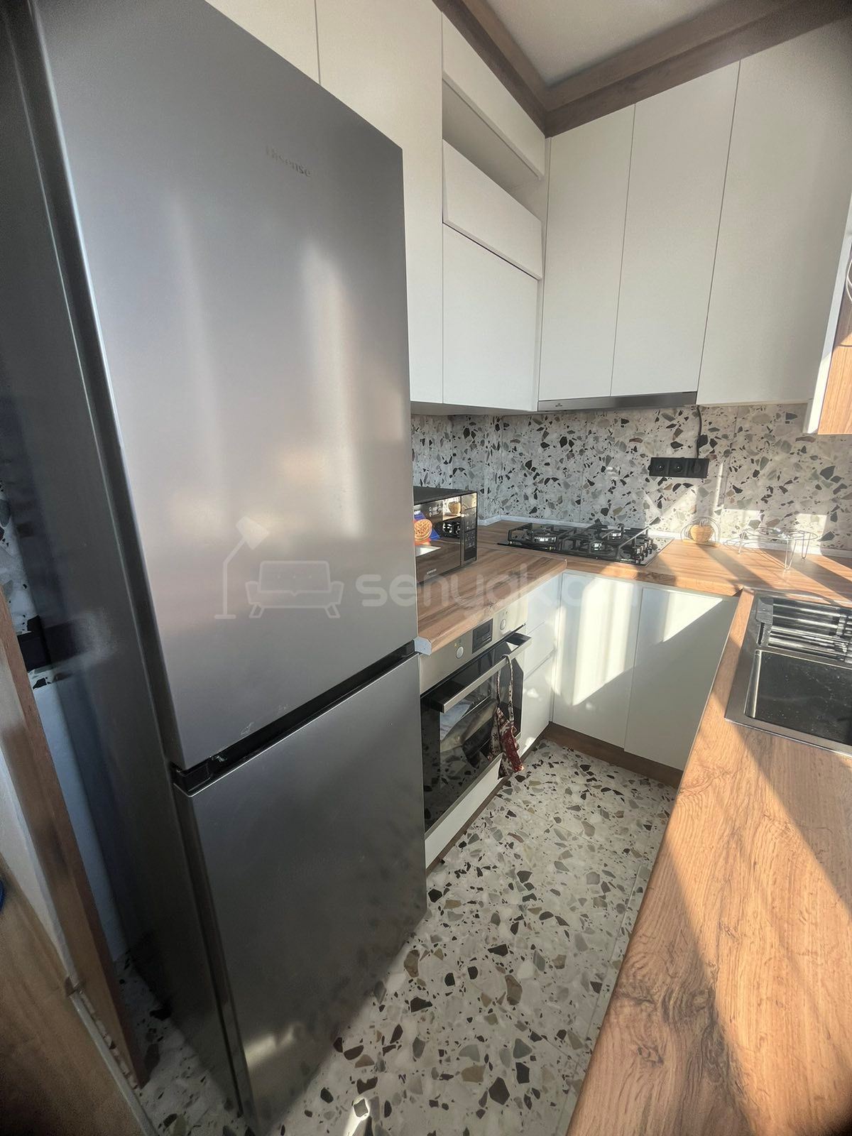 3 Սենյականոց Բնակարան, 65քմ, 9/9 հարկ, Դիզայներական Վերանորոգված, Կահավորված, Արևկող