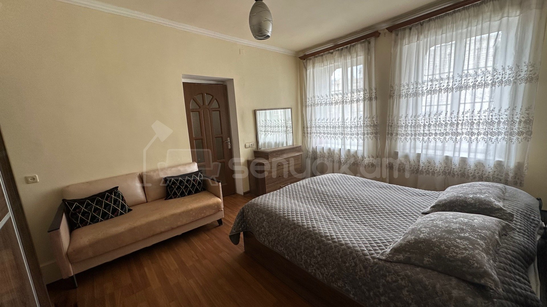 3 Սենյականոց Սեփական Տուն, 122քմ, Կոսմետիկ Վերանորոգված, Կահավորված