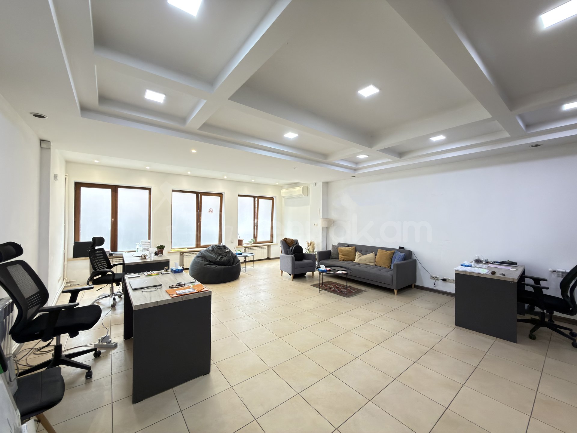 Նորակառույց Օֆիսային Տարածք, 94քմ