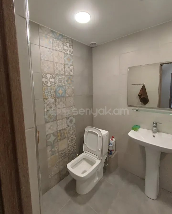 2 Սենյականոց Բնակարան, 68քմ, 10/14 հարկ, Նորմալ Վիճակում, Կահավորված