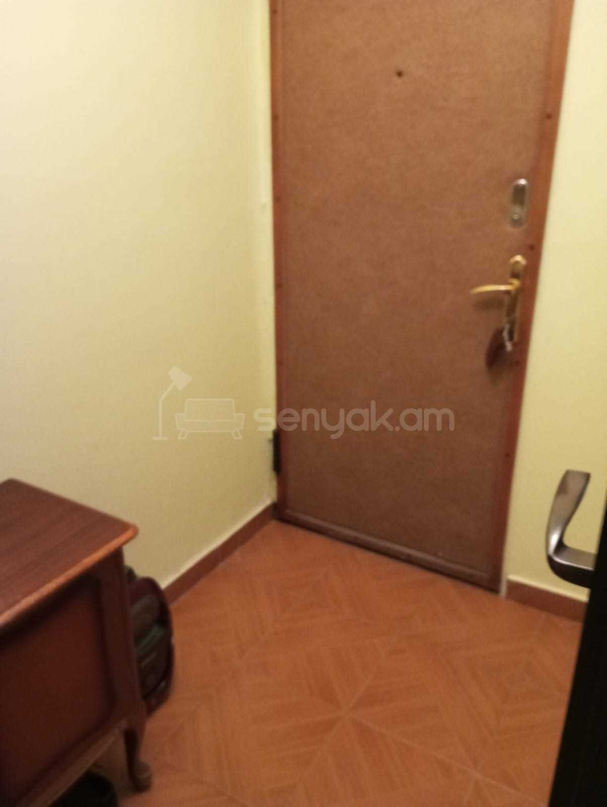 1 Սենյականոց Բնակարան, 38քմ, 4/5 հարկ, Կոսմետիկ Վերանորոգված