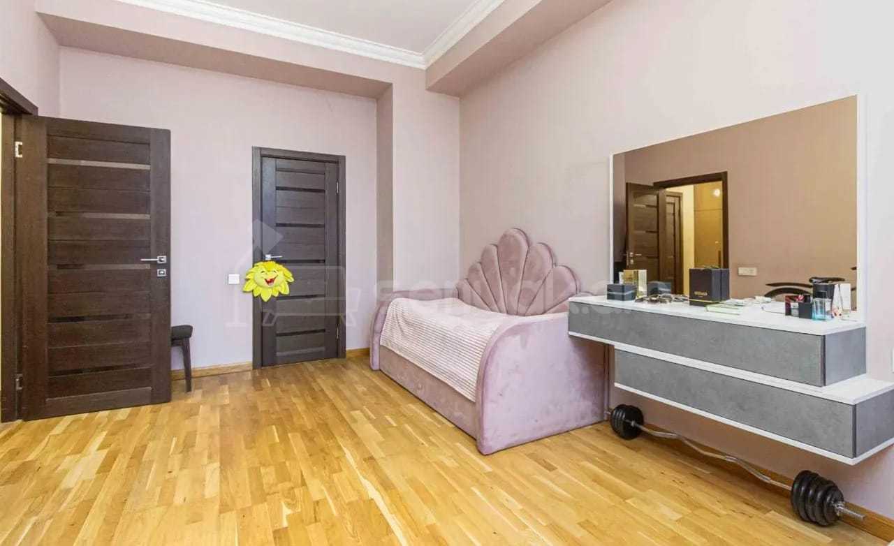 3 Սենյականոց Բնակարան Նորակառույցում, 97քմ, 2/15 հարկ, Կապիտալ Վերանորոգված