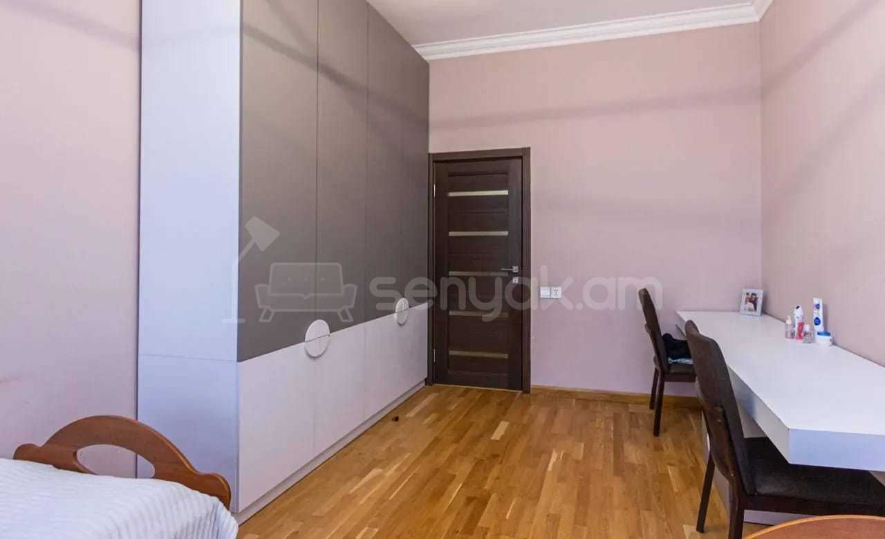 3 Սենյականոց Բնակարան Նորակառույցում, 97քմ, 2/15 հարկ, Կապիտալ Վերանորոգված