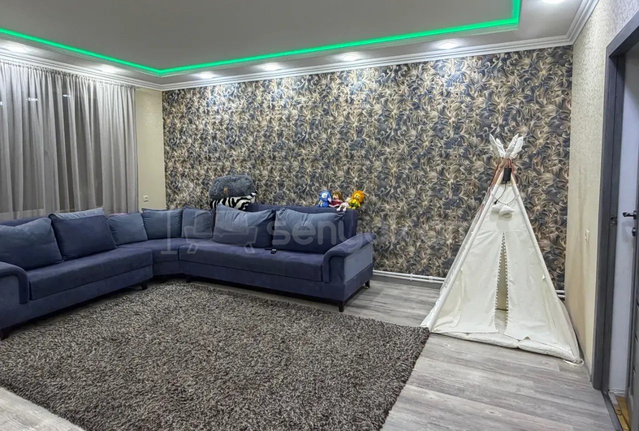 2 Սենյականոց Բնակարան Քարե Շենքում, 53քմ, 5/5 հարկ, Կապիտալ Վերանորոգված