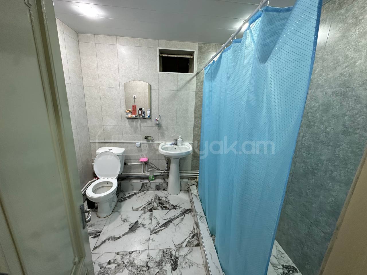 4 Սենյականոց Բնակարան Քարե Շենքում, 132քմ, 4/7 հարկ, Կապիտալ Վերանորոգված