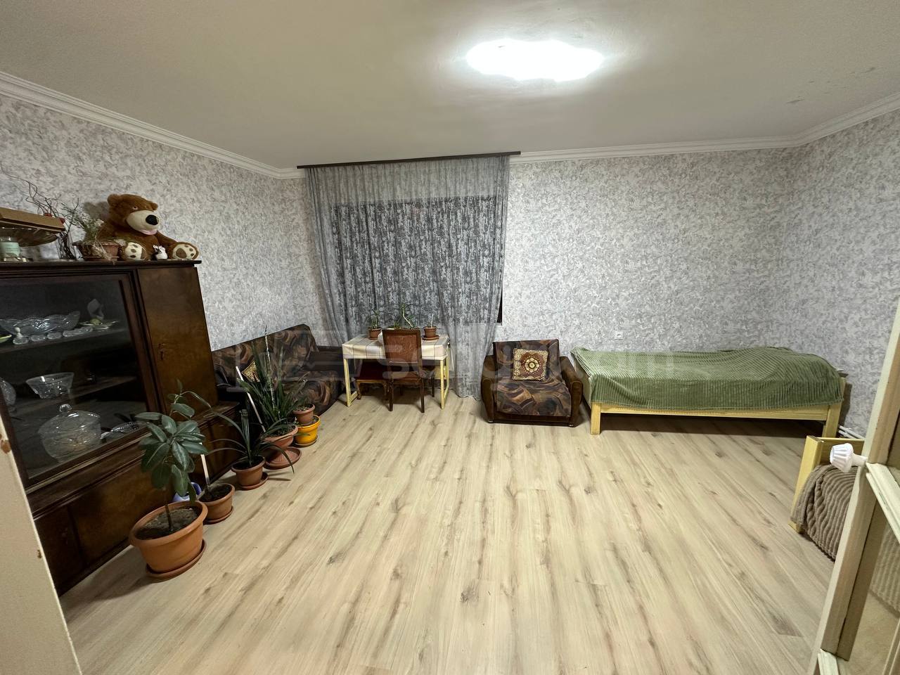 4 Սենյականոց Բնակարան Քարե Շենքում, 132քմ, 4/7 հարկ, Կապիտալ Վերանորոգված