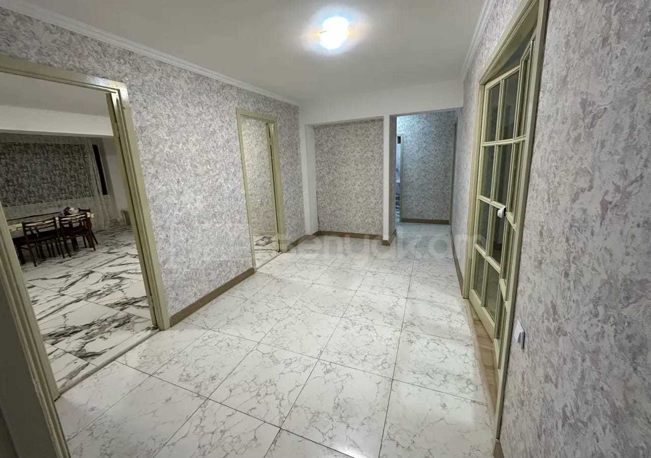 4 Սենյականոց Բնակարան Քարե Շենքում, 132քմ, 4/7 հարկ, Կապիտալ Վերանորոգված