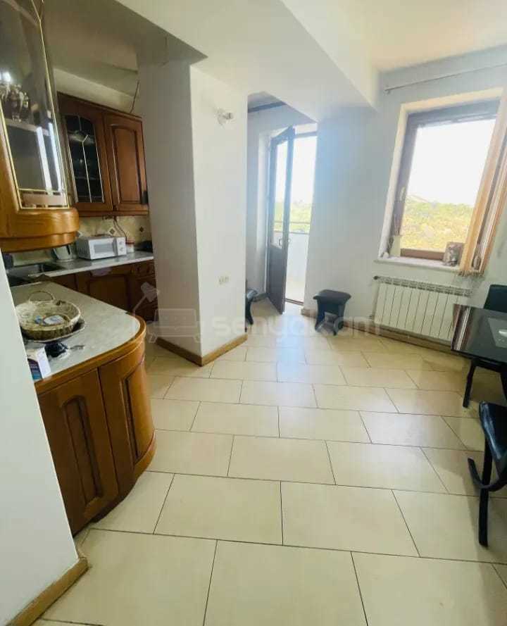 6 Սենյականոց Բնակարան, 179քմ, 8/9 հարկ, Կապիտալ Վերանորոգված