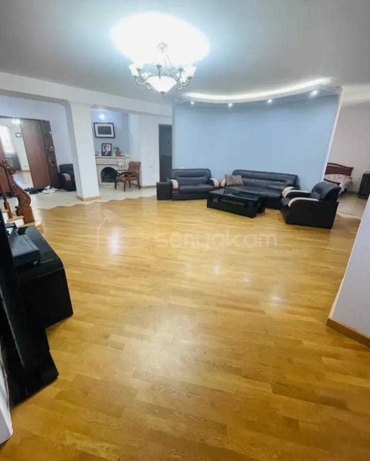 6 Սենյականոց Բնակարան, 179քմ, 8/9 հարկ, Կապիտալ Վերանորոգված