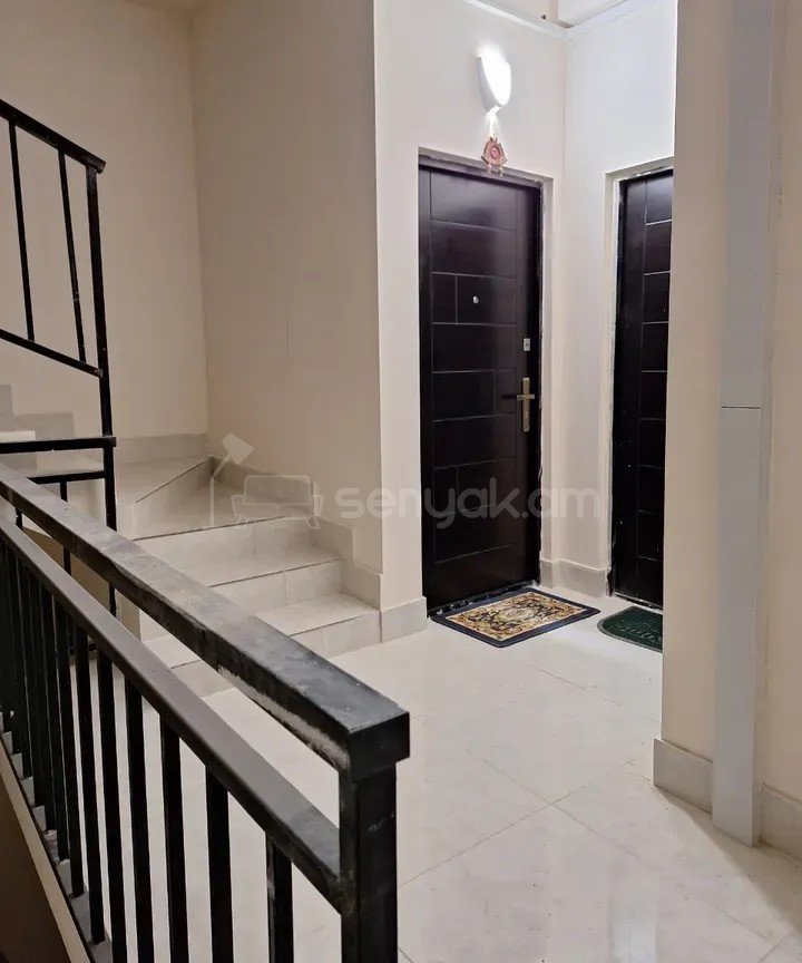 3 Սենյականոց Բնակարան Նորակառույց Քարե Շենքում, 60քմ, 3/4 հարկ, Կապիտալ Վերանորոգված