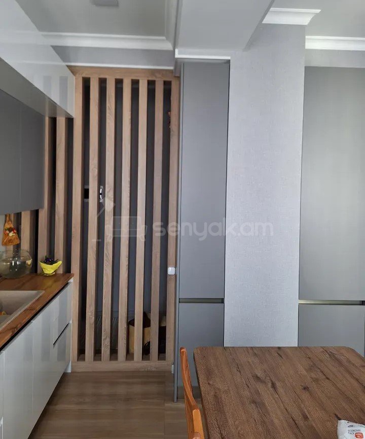 3 Սենյականոց Բնակարան Նորակառույց Քարե Շենքում, 60քմ, 3/4 հարկ, Կապիտալ Վերանորոգված