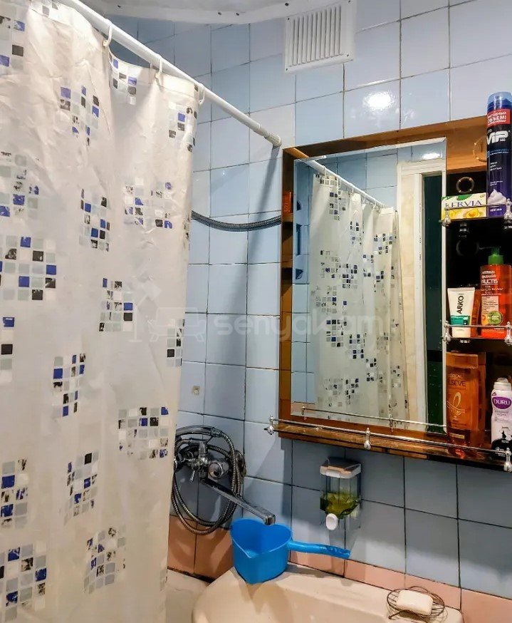 3 Սենյականոց Բնակարան Քարե Շենքում, 56քմ, 4/5 հարկ, Կոսմետիկ Վերանորոգված