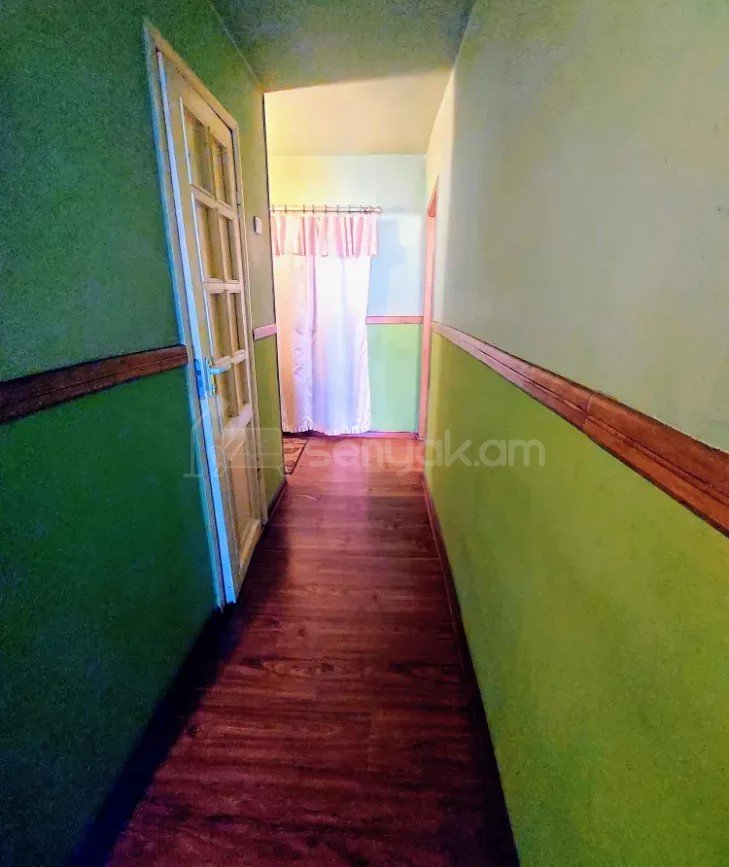 3 Սենյականոց Բնակարան Քարե Շենքում, 56քմ, 4/5 հարկ, Կոսմետիկ Վերանորոգված