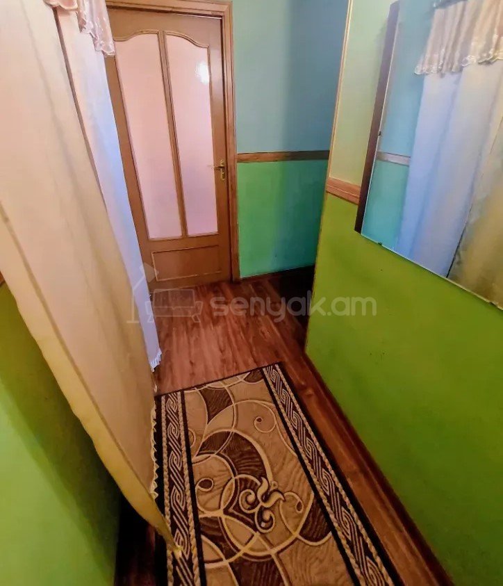 3 Սենյականոց Բնակարան Քարե Շենքում, 56քմ, 4/5 հարկ, Կոսմետիկ Վերանորոգված