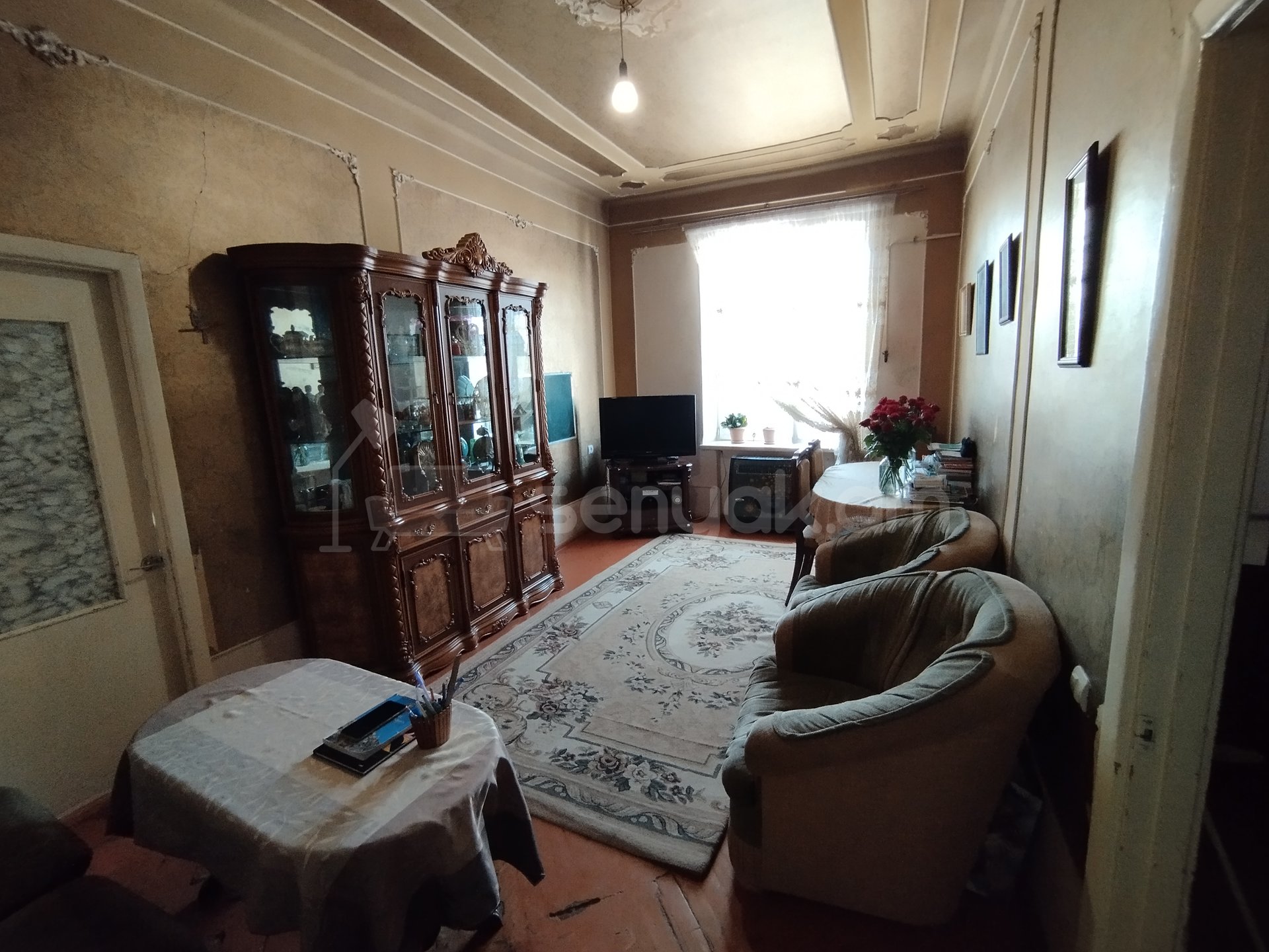 3 Սենյականոց Բնակարան Քարե Շենքում, 74քմ, 3/5 հարկ, Նորմալ Վիճակում