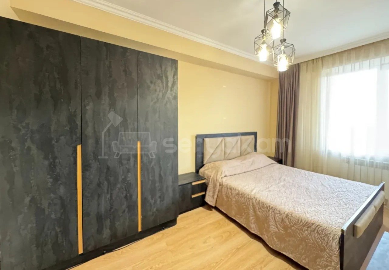 3 Սենյականոց Բնակարան Քարե Շենքում, 110քմ, 7/16 հարկ, Դիզայներական Վերանորոգված, Կահավորված, Արևկող