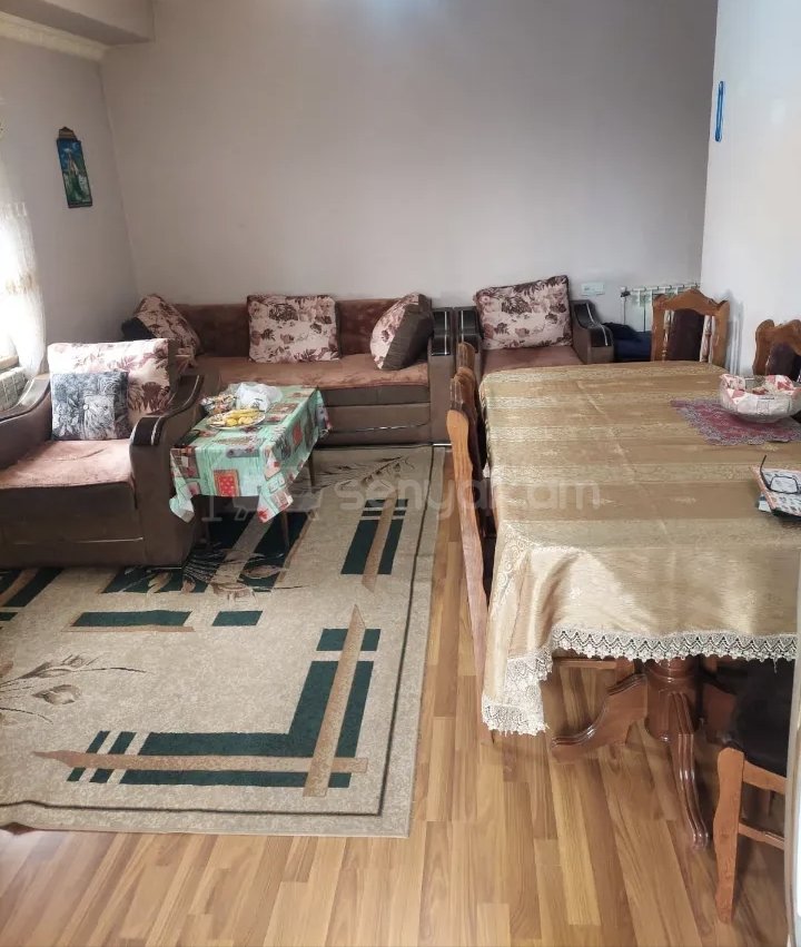 2 Սենյականոց Բնակարան, 50քմ, 4/9 հարկ, Նորմալ Վիճակում, Կահավորված, Արևկող