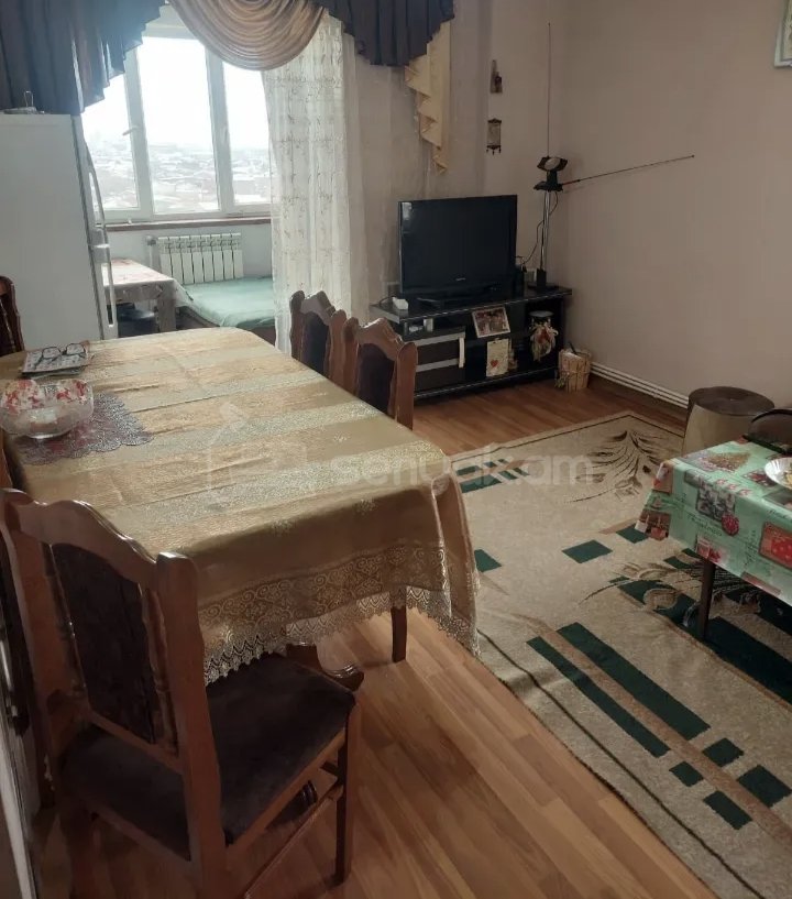 2 Սենյականոց Բնակարան, 50քմ, 4/9 հարկ, Նորմալ Վիճակում, Կահավորված, Արևկող