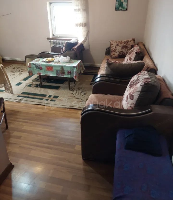 2 Սենյականոց Բնակարան, 50քմ, 4/9 հարկ, Նորմալ Վիճակում, Կահավորված, Արևկող