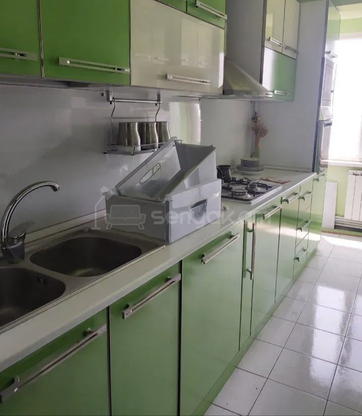 3 Սենյականոց Բնակարան Քարե Շենքում, 78քմ, 12/15 հարկ, Կապիտալ Վերանորոգված, Կահավորված, Արևկող