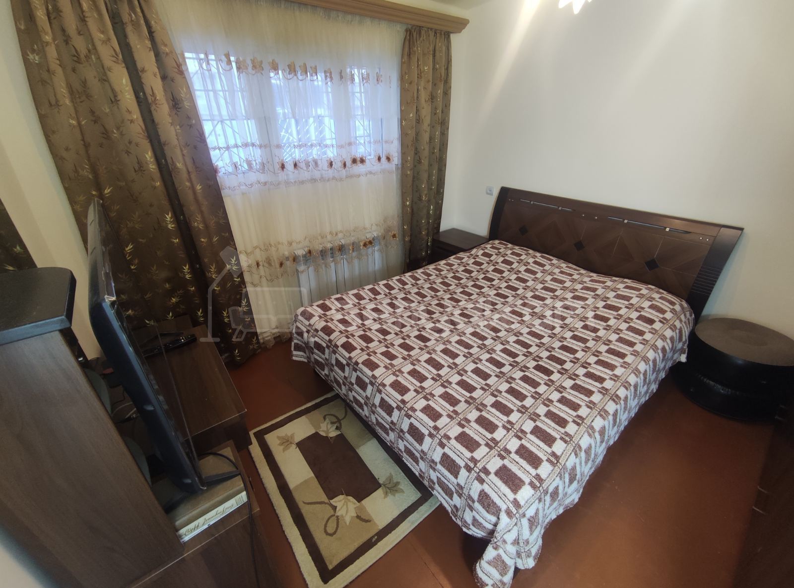 3 Սենյականոց Սեփական Տուն, 70քմ, Կոսմետիկ Վերանորոգված, Ավտոտնակով