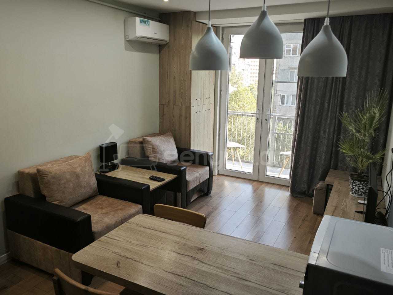 2 Սենյականոց Բնակարան, 42քմ, 8/10 հարկ, Դիզայներական Վերանորոգված, Կահավորված, Արևկող