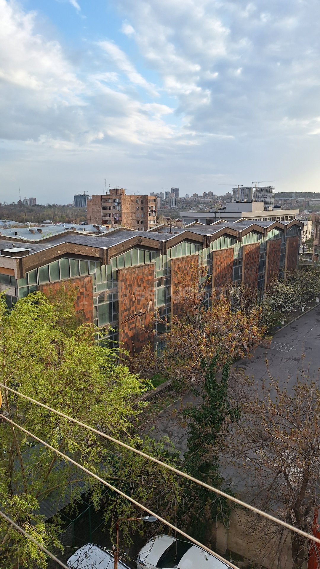 2 Սենյականոց Բնակարան Քարե Շենքում, 52քմ, 4/7 հարկ, Նորմալ Վիճակում, Կահավորված, Արևկող