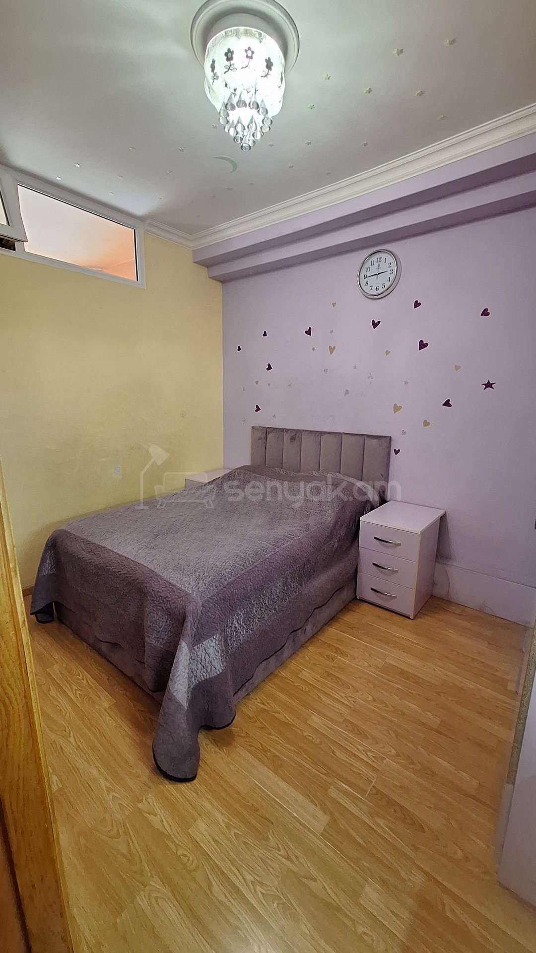 2 Սենյականոց Բնակարան Քարե Շենքում, 52քմ, 4/7 հարկ, Նորմալ Վիճակում, Կահավորված, Արևկող