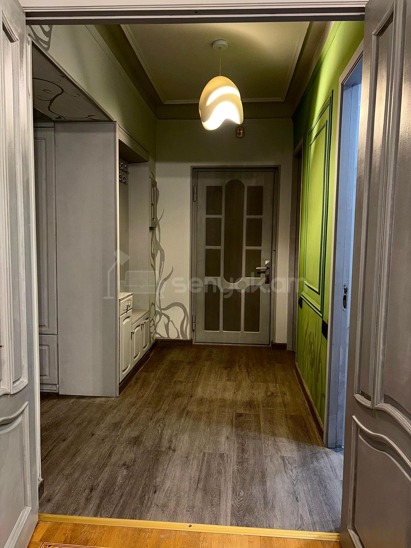 3 Սենյականոց Բնակարան Քարե Շենքում, 76քմ, 5/7 հարկ, Դիզայներական Վերանորոգված, Կահավորված, Արևկող