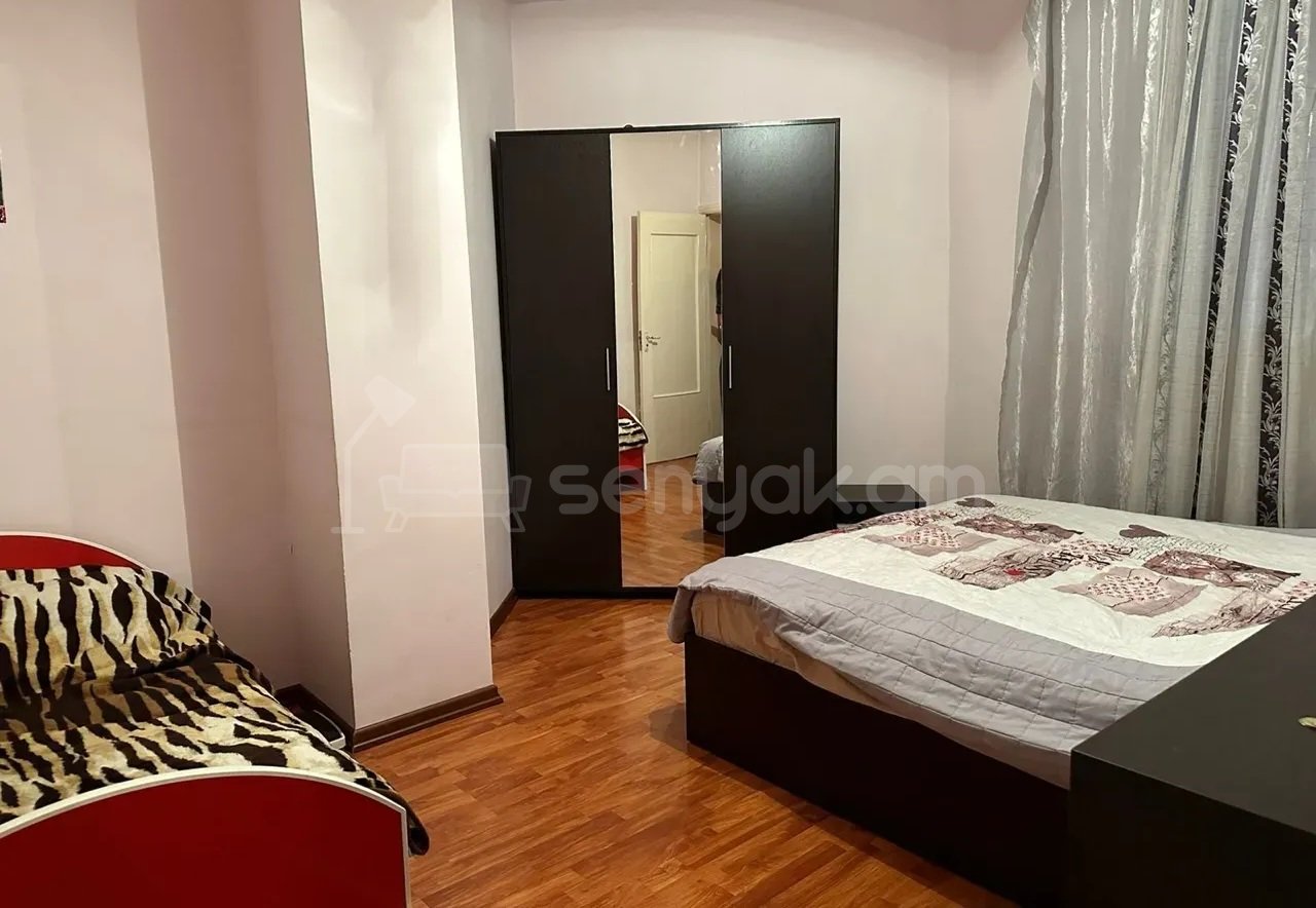 3 Սենյականոց Բնակարան, 82քմ, 13/16 հարկ, Պետական Վիճակում